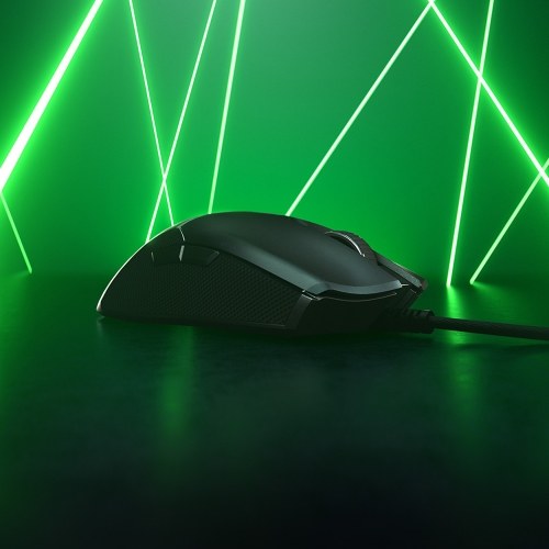 ماوس ألعاب سلكي من Razer Viper بقوة 16000 نقطة في البوصة RGB ماوس كمبيوتر PAW3390 مستشعر بصري 60 جرام كابل SpeedFlex خفيف الوزن DPI على اللوحة نظام أضواء كروما للتخزين باللون الأسود